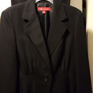 ANNE KLEIN (AK) Black Suit with pins of silver.